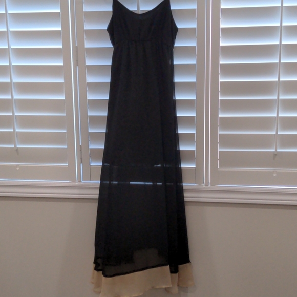 Long black Maxi dress - Picture 2 of 6